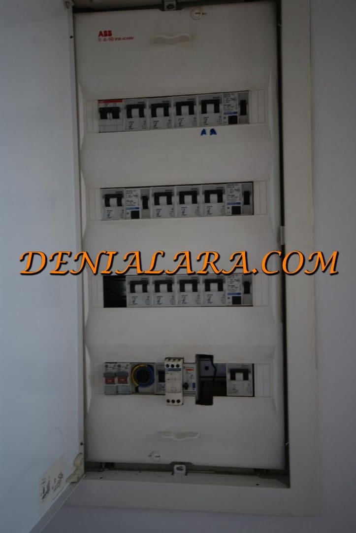 Erhverv til salg i Denia med garage - € 325.000 (Ref: 7578861)