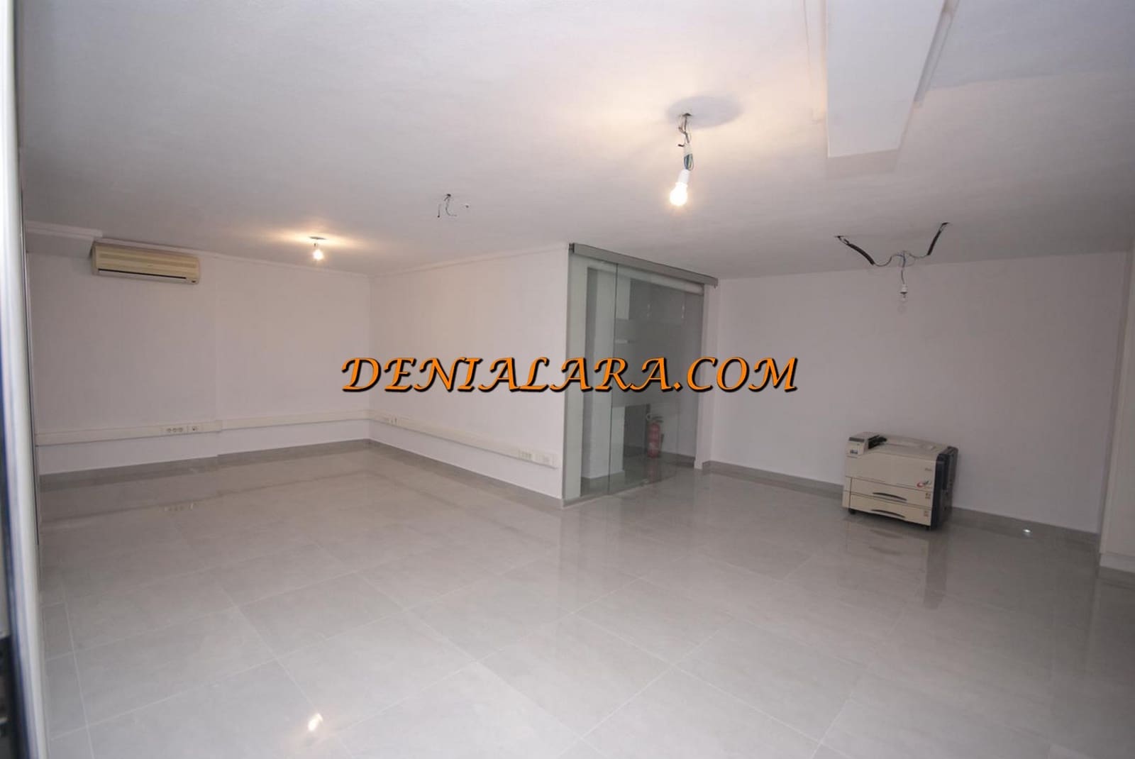 Erhverv til salg i Denia med garage - € 325.000 (Ref: 7578861)