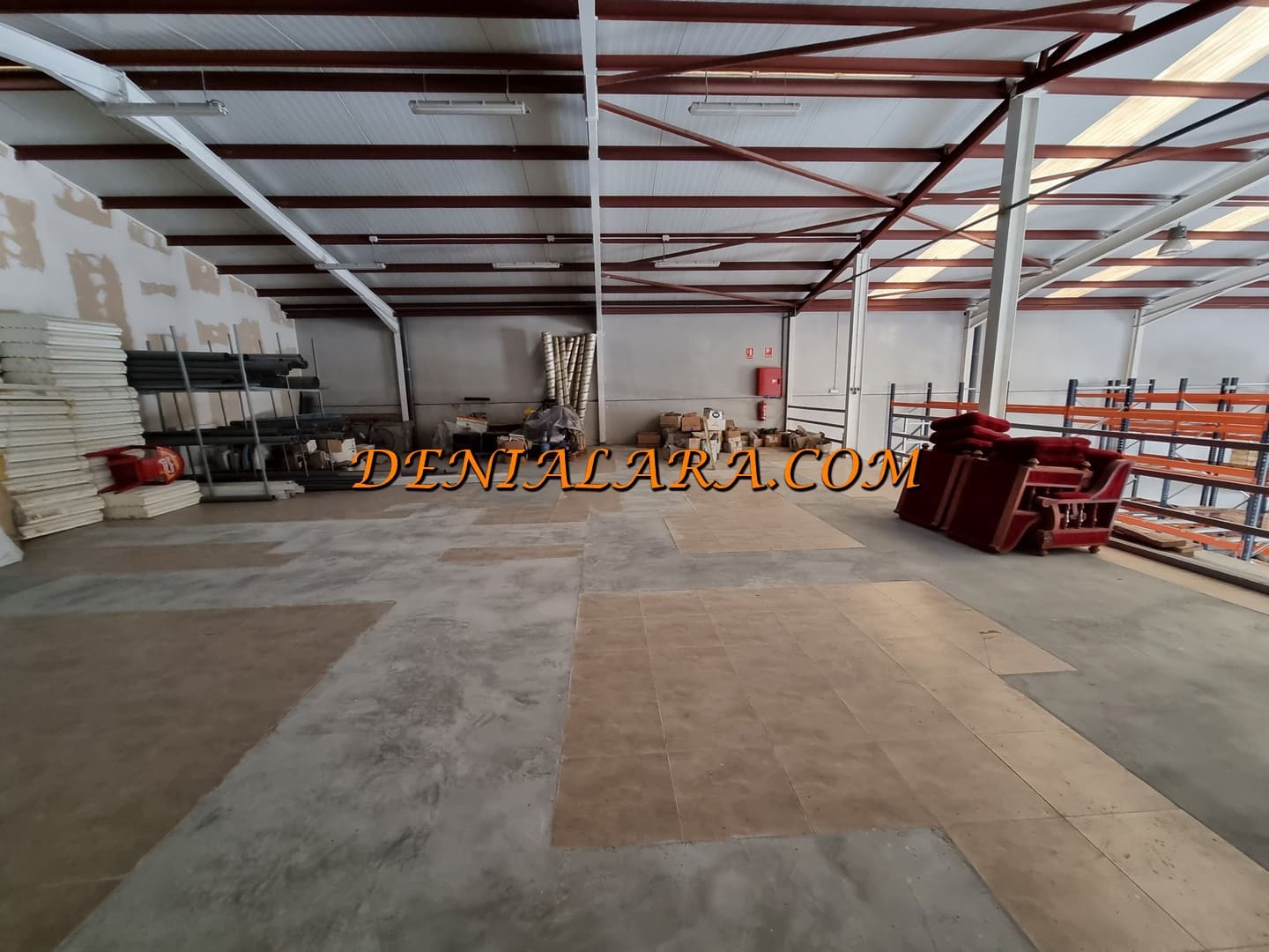 Kommersiell til salgs i Pego med garasje - € 950 000 (Ref: 7578879)