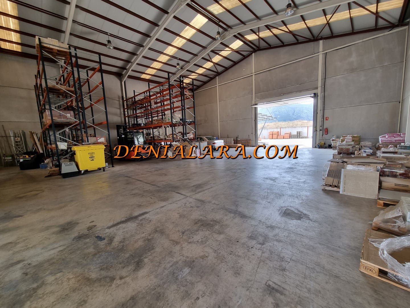 Kommersiell til salgs i Pego med garasje - € 950 000 (Ref: 7578879)