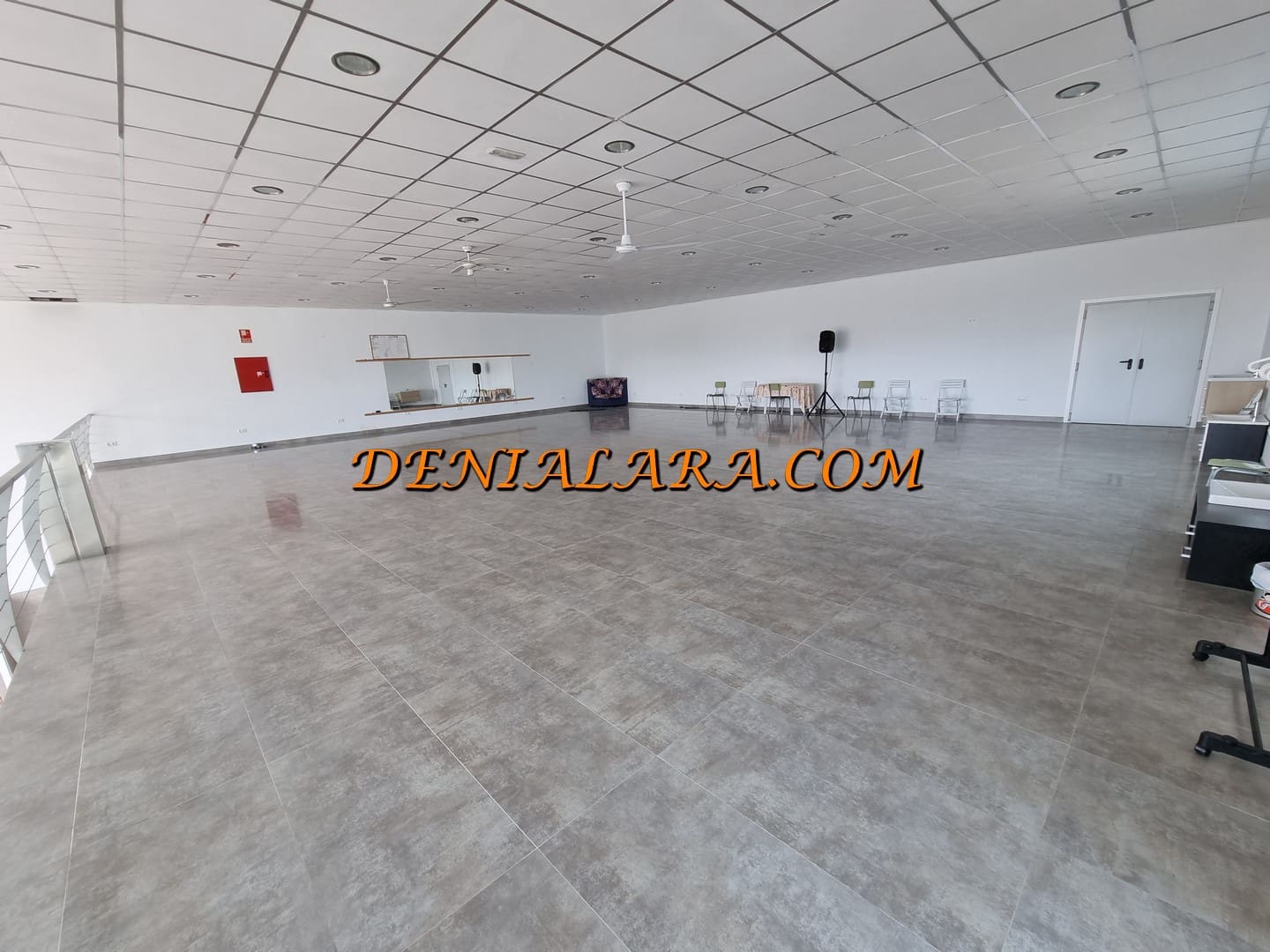 Kommersiell til salgs i Pego med garasje - € 950 000 (Ref: 7578879)