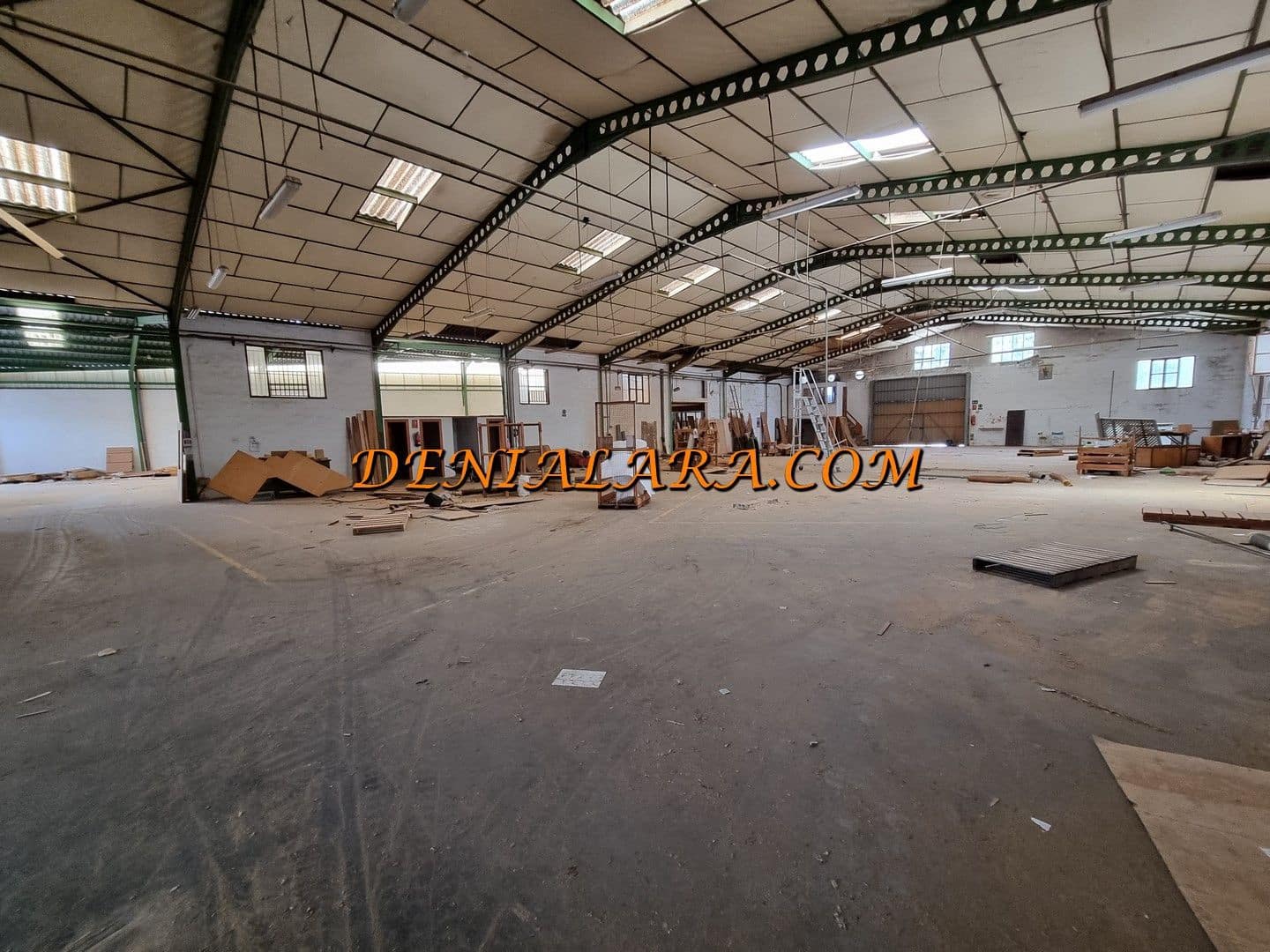 Kommersiell til salgs i Pego - € 1 400 000 (Ref: 7778576)