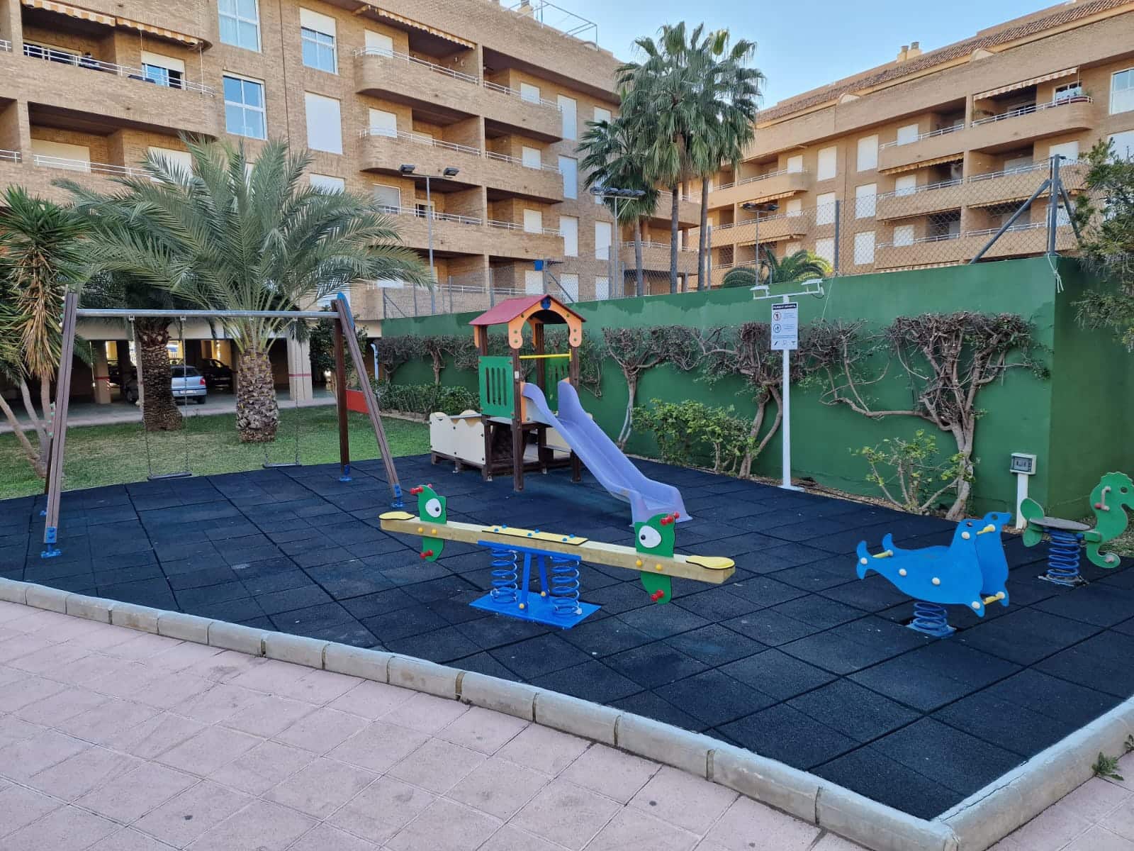 3 Zimmer Wohnung zu vermieten in Denia mit Pool Garage - 850 € (Ref: 7778586)