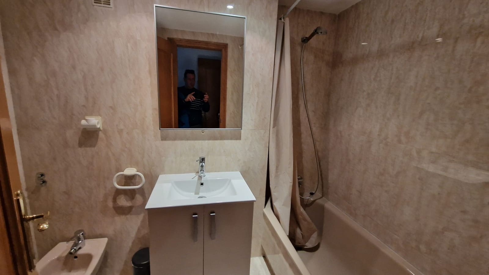 3 Zimmer Wohnung zu vermieten in Denia mit Pool Garage - 850 € (Ref: 7778586)