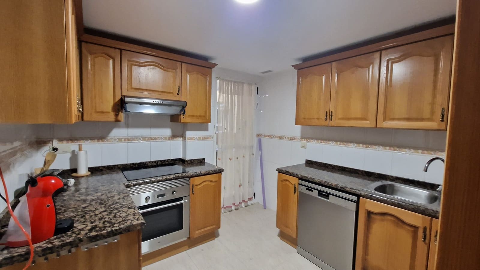 3 Zimmer Wohnung zu vermieten in Denia mit Pool Garage - 850 € (Ref: 7778586)