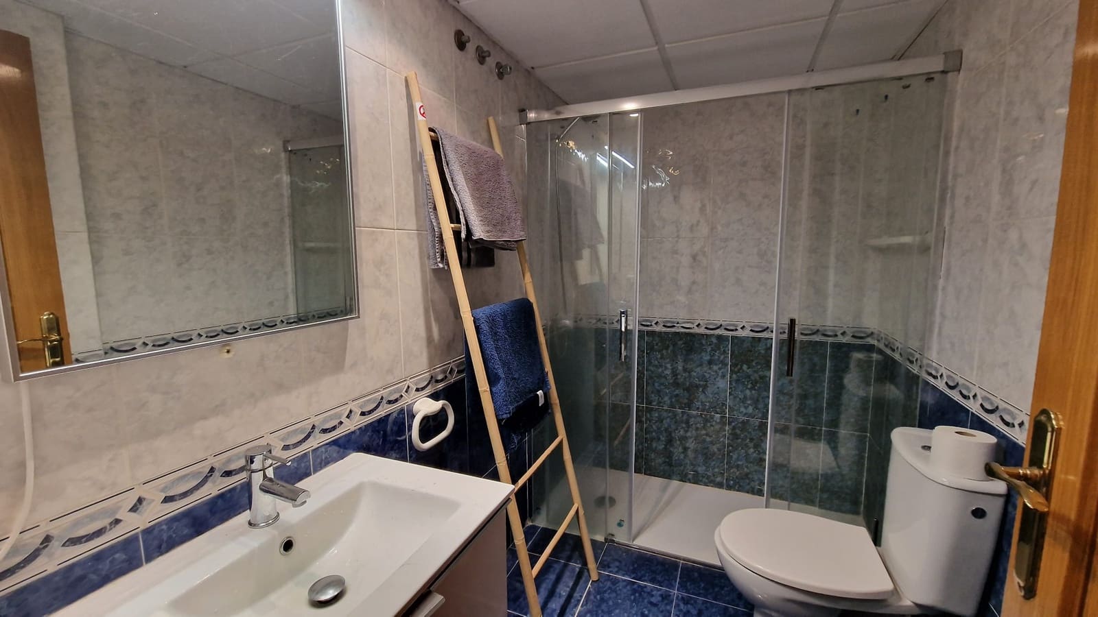 3 Zimmer Wohnung zu vermieten in Denia mit Pool Garage - 850 € (Ref: 7778586)