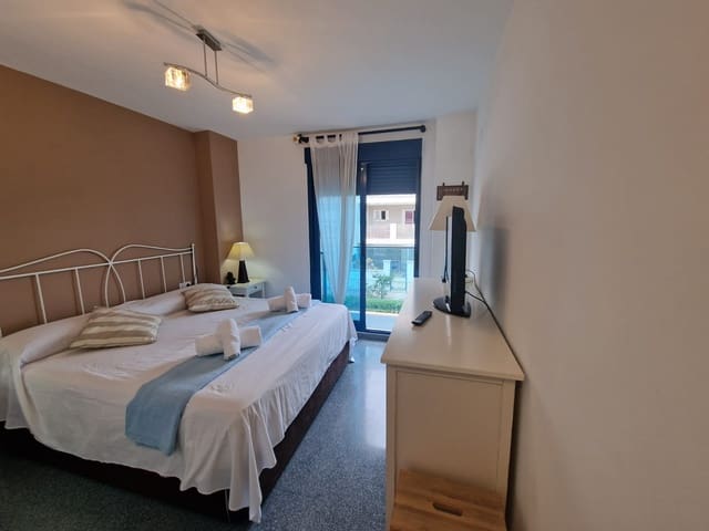 3 slaapkamer Flat te huur in Dénia met zwembad garage - € 650 (Ref: 7778587)