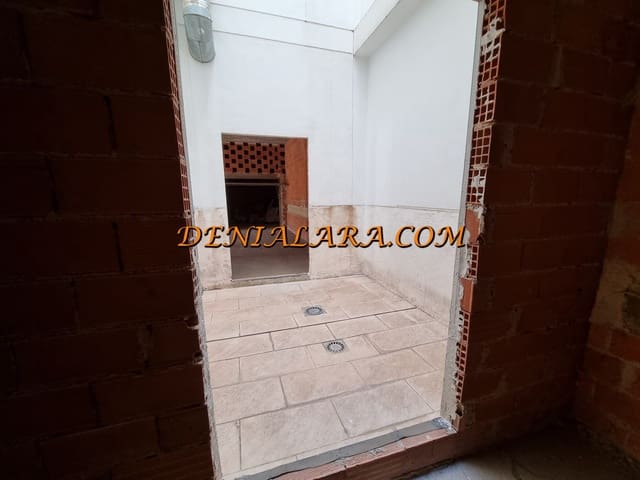 Commercial for sale in Pego - € 107,999 (Ref: 7859456)