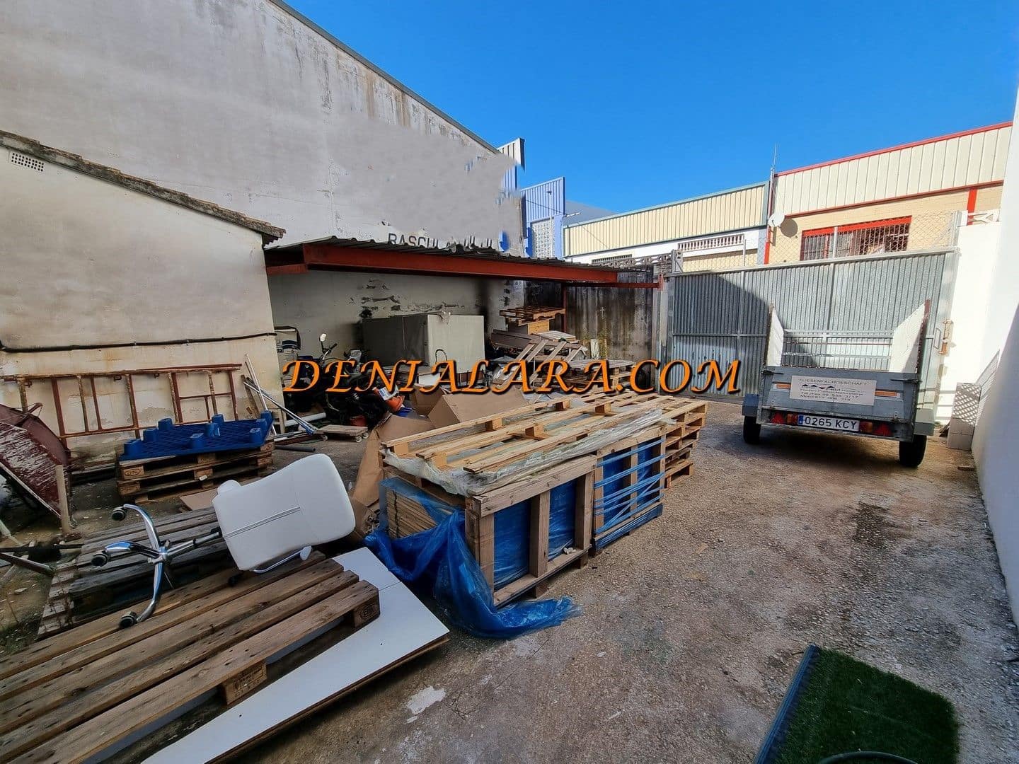 Commercial for sale in Ondara - € 348,000 (Ref: 7999048)