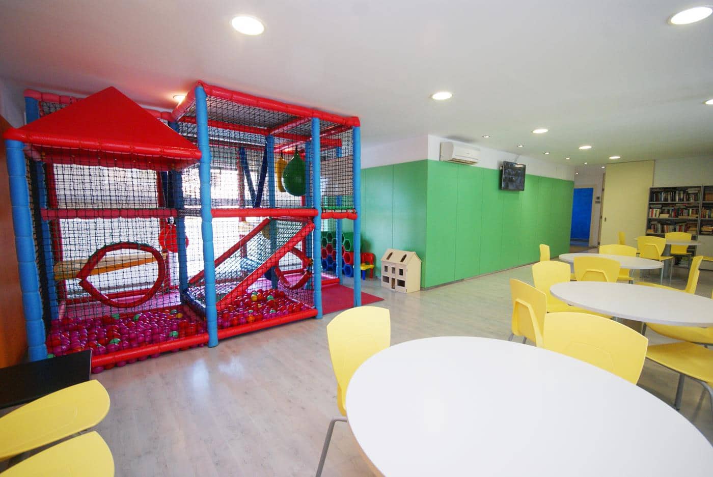 2 soveværelse Lejlighed til leje i Denia med swimmingpool garage - € 1.100 (Ref: 8004699)