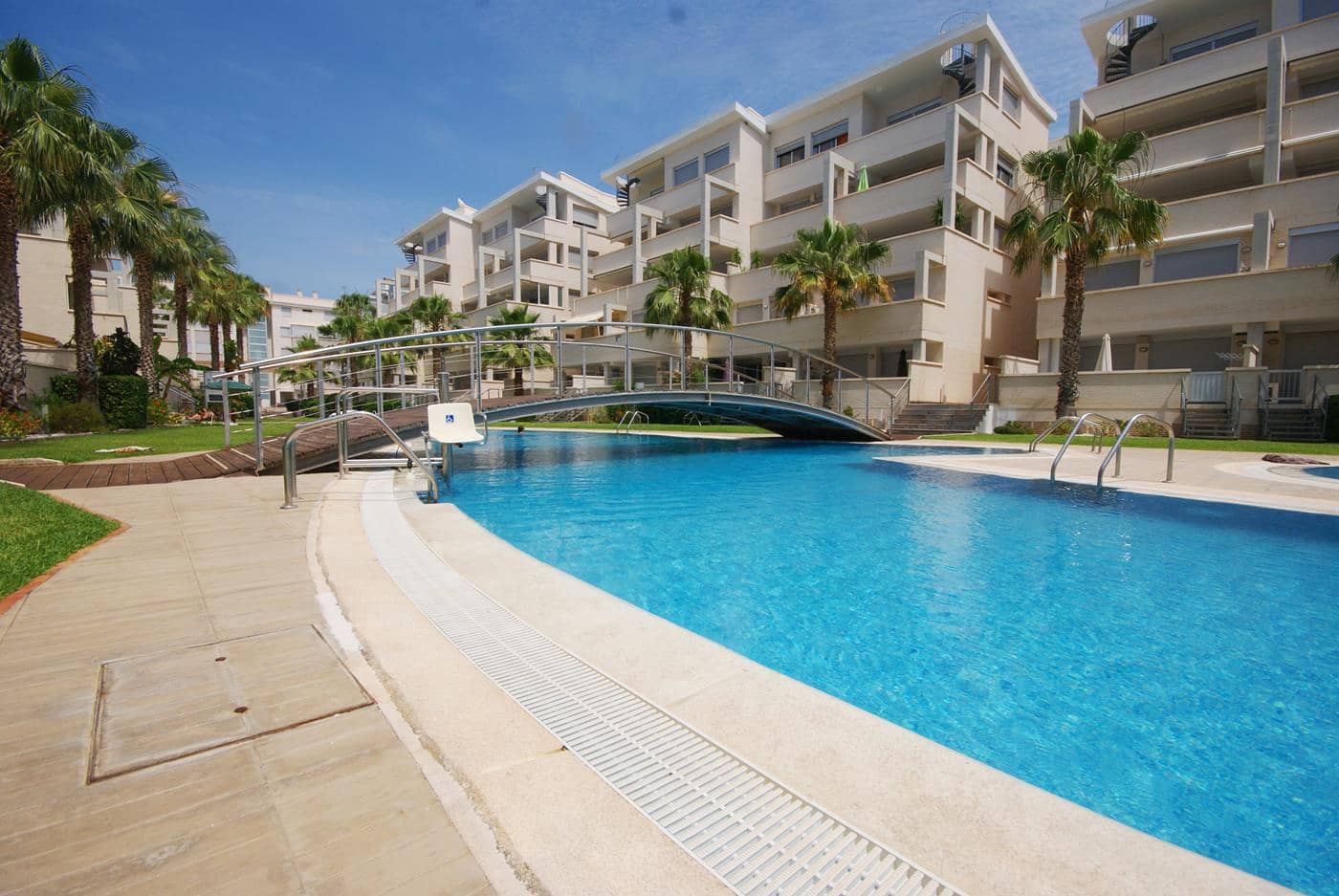 2 soveværelse Lejlighed til leje i Denia med swimmingpool garage - € 1.100 (Ref: 8004699)