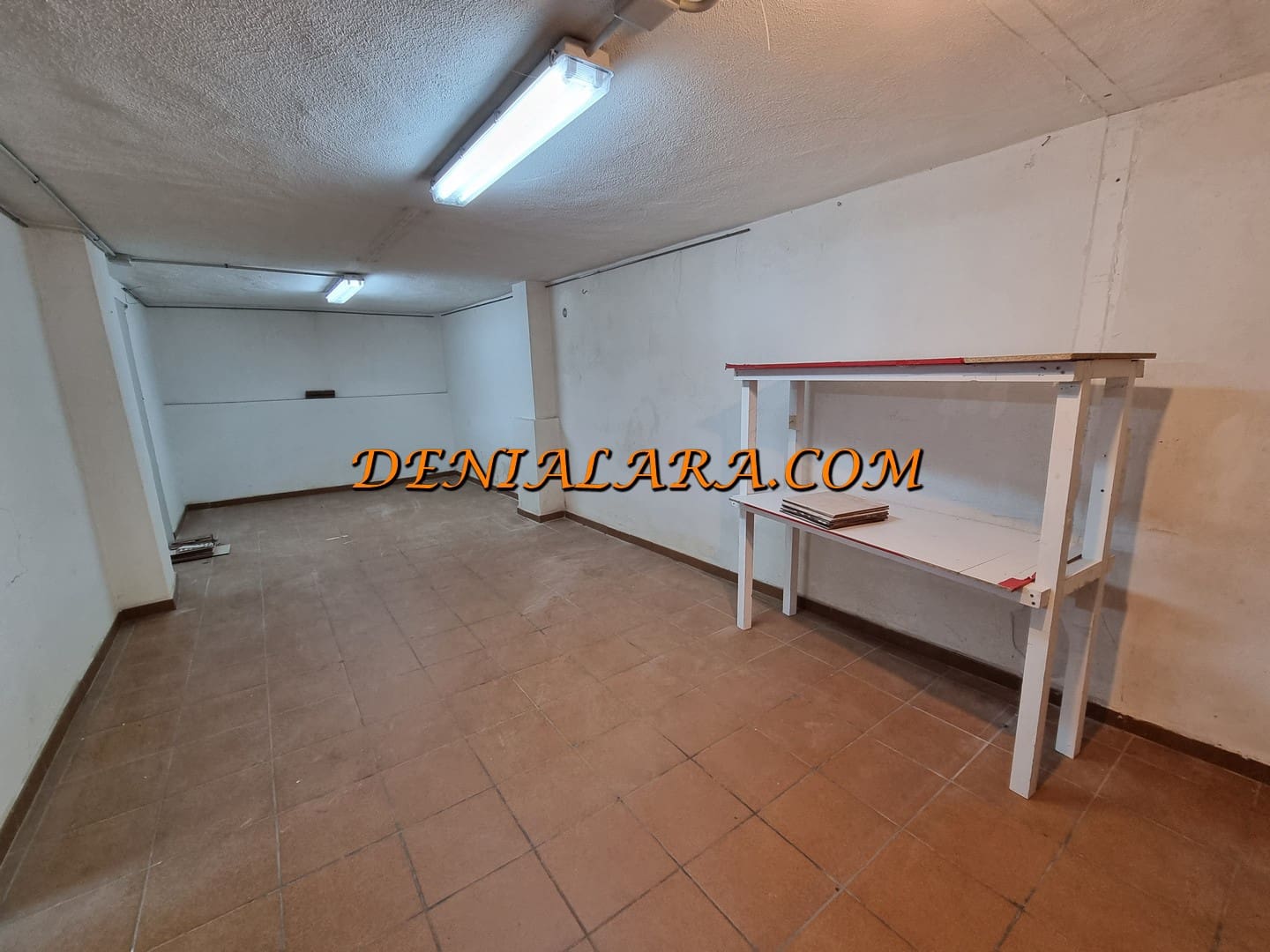 Kommersiell till salu i Denia - 345 000 € (Ref: 8057044)