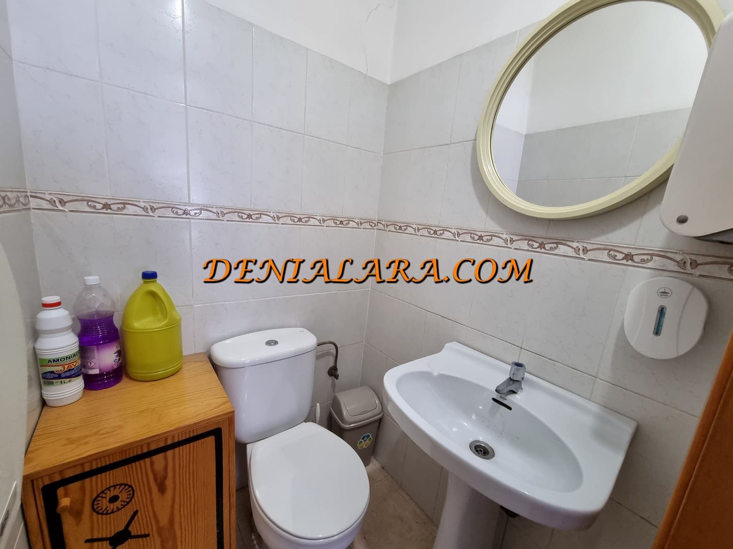Kommersiell till salu i Denia - 345 000 € (Ref: 8057044)