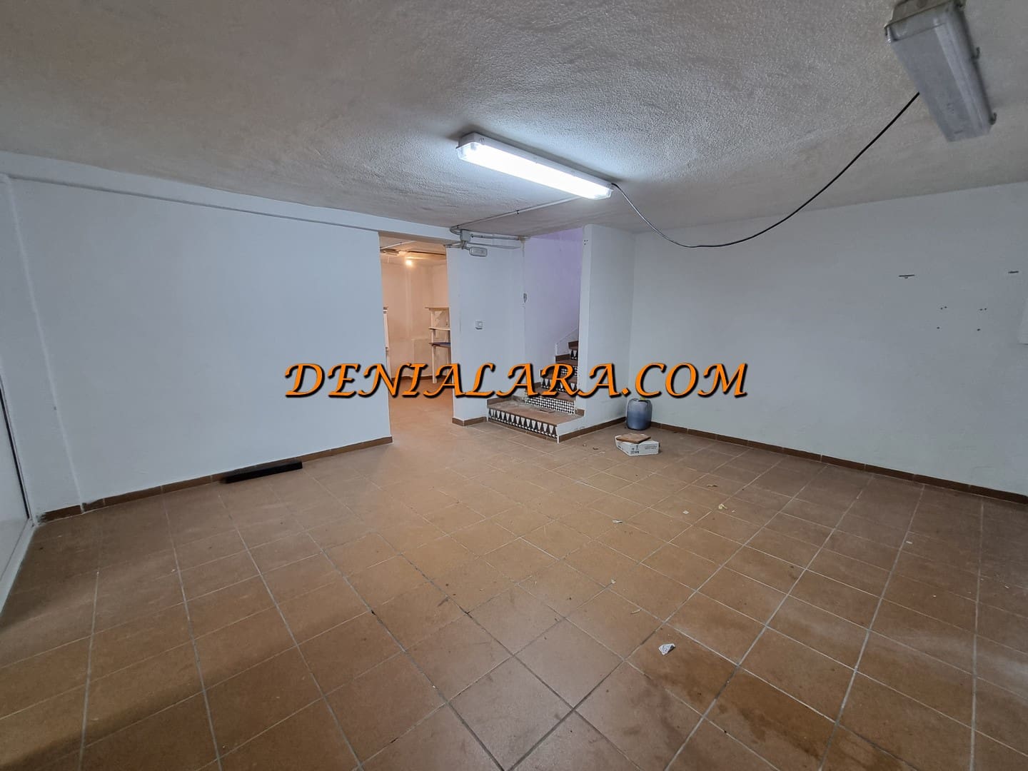 Kommersiell till salu i Denia - 345 000 € (Ref: 8057044)