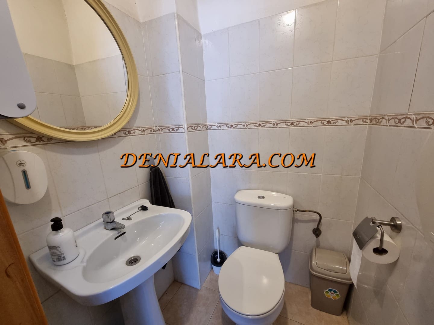 Kommersiell till salu i Denia - 345 000 € (Ref: 8057044)