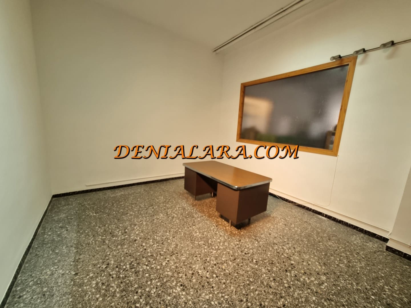 Bureau à louer à Pedreguer - 250 € (Ref: 8101313)