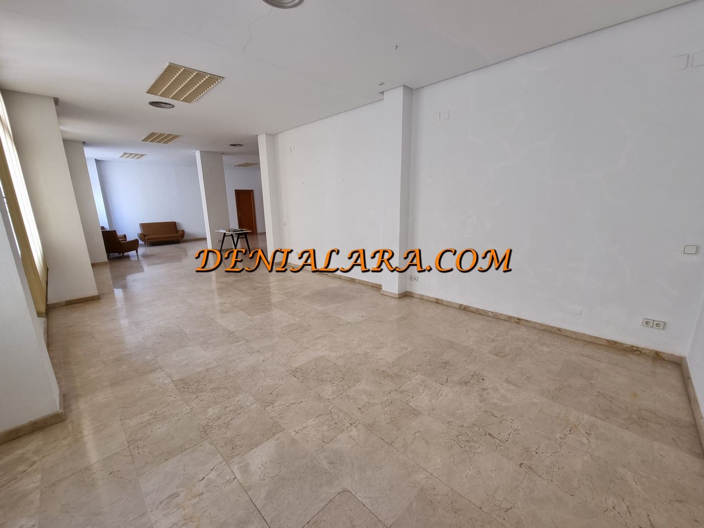 Bureau à louer à Pedreguer - 250 € (Ref: 8101313)