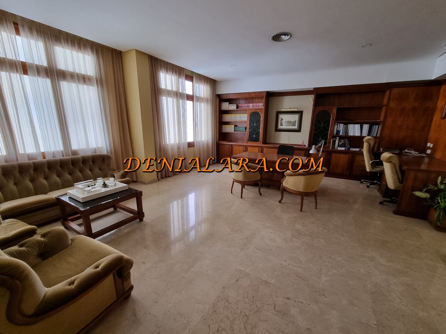 Bureau à louer à Pedreguer - 250 € (Ref: 8101313)