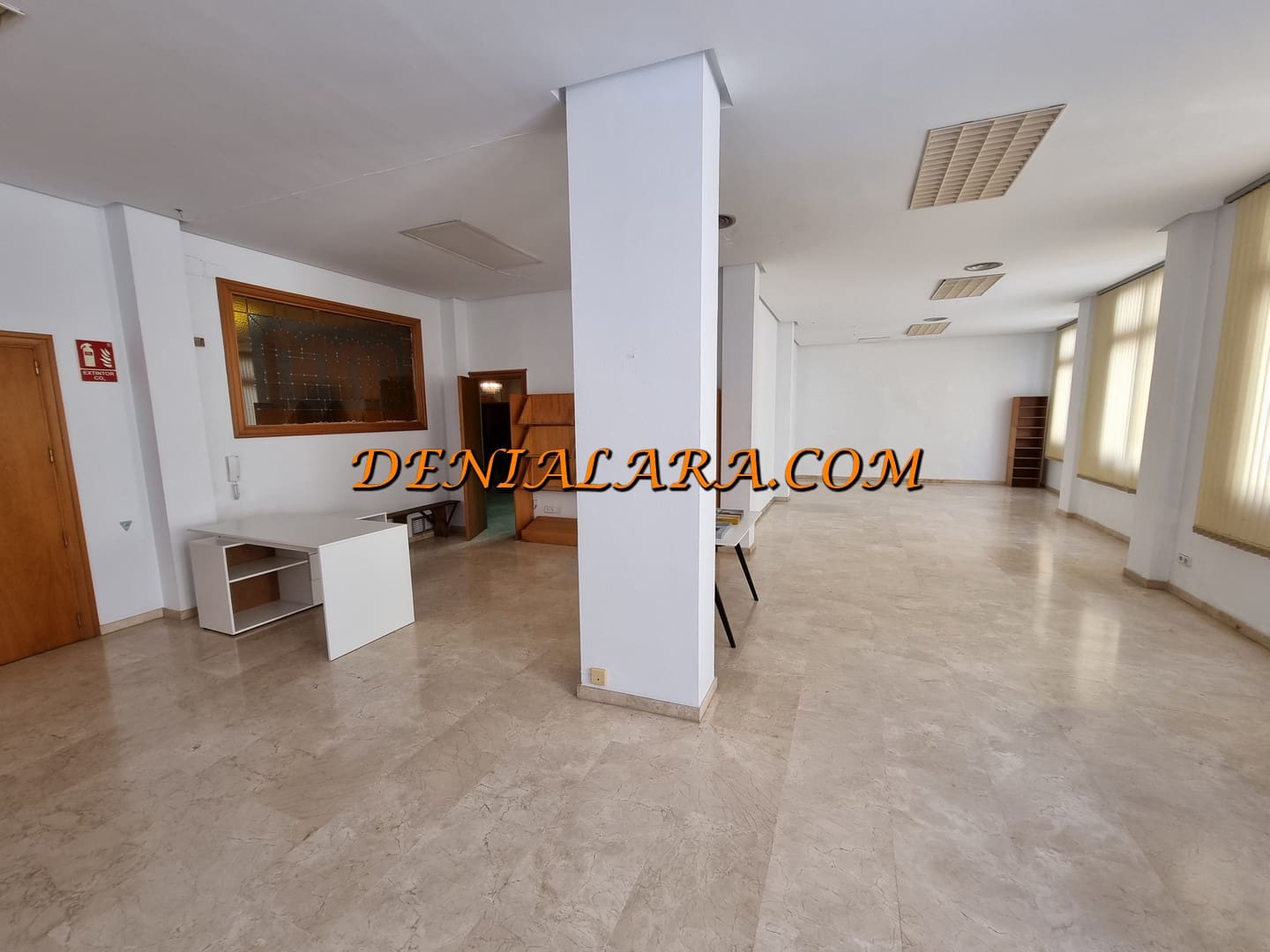 Bureau à louer à Pedreguer - 250 € (Ref: 8101313)