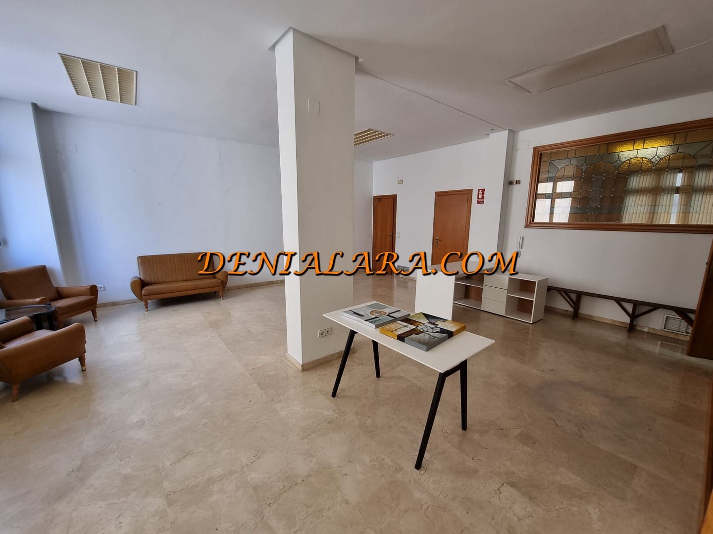 Bureau à louer à Pedreguer - 250 € (Ref: 8101313)