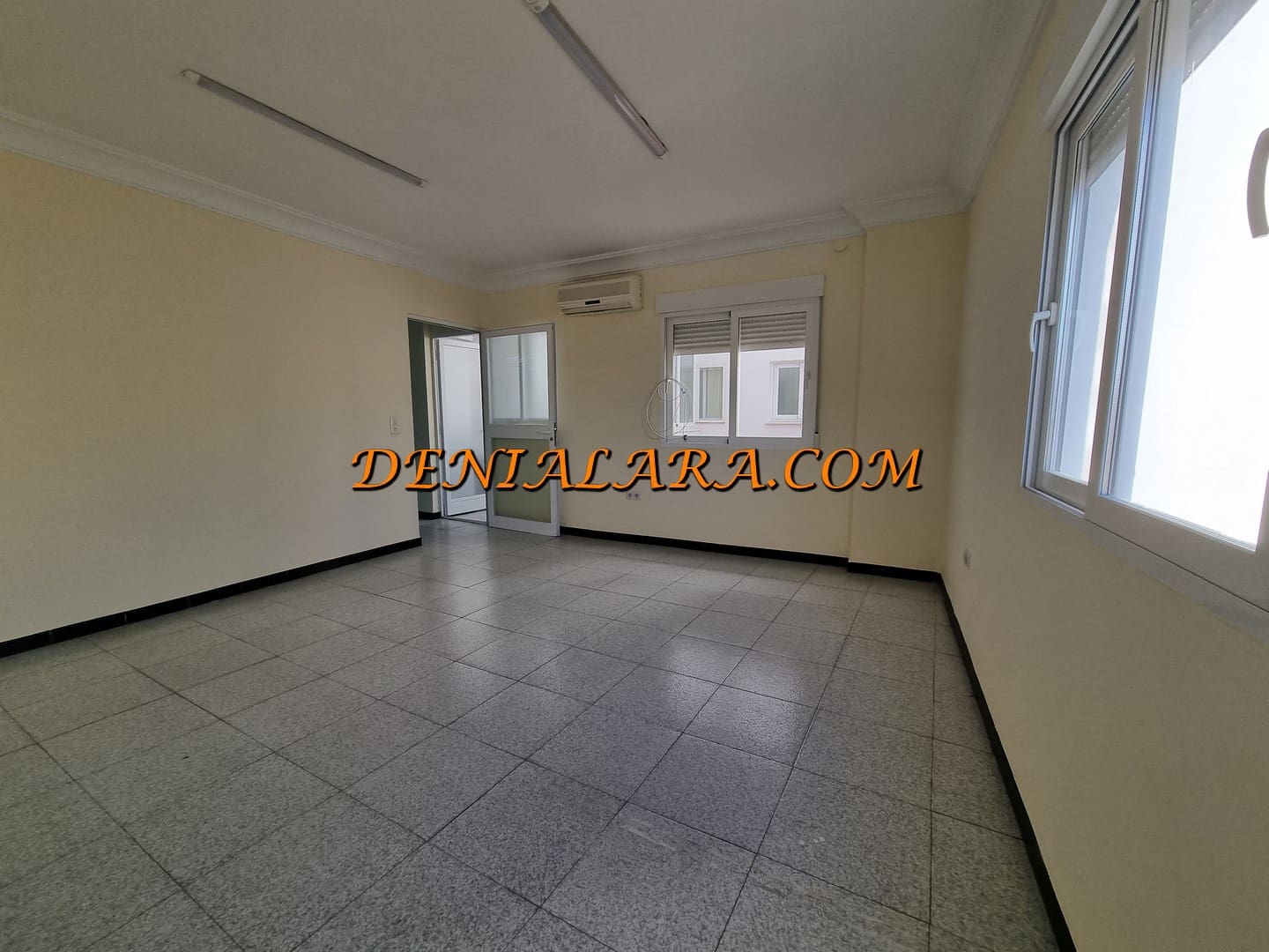 Erhverv til salg i Denia - € 1.740.000 (Ref: 8212229)