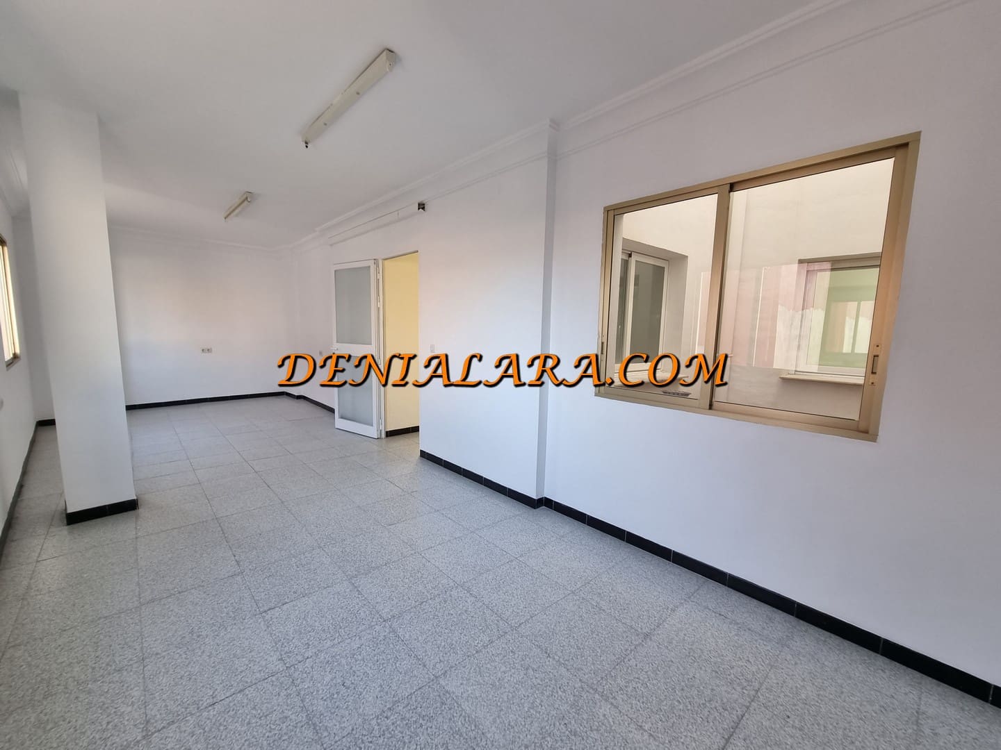 Erhverv til salg i Denia - € 1.740.000 (Ref: 8212229)