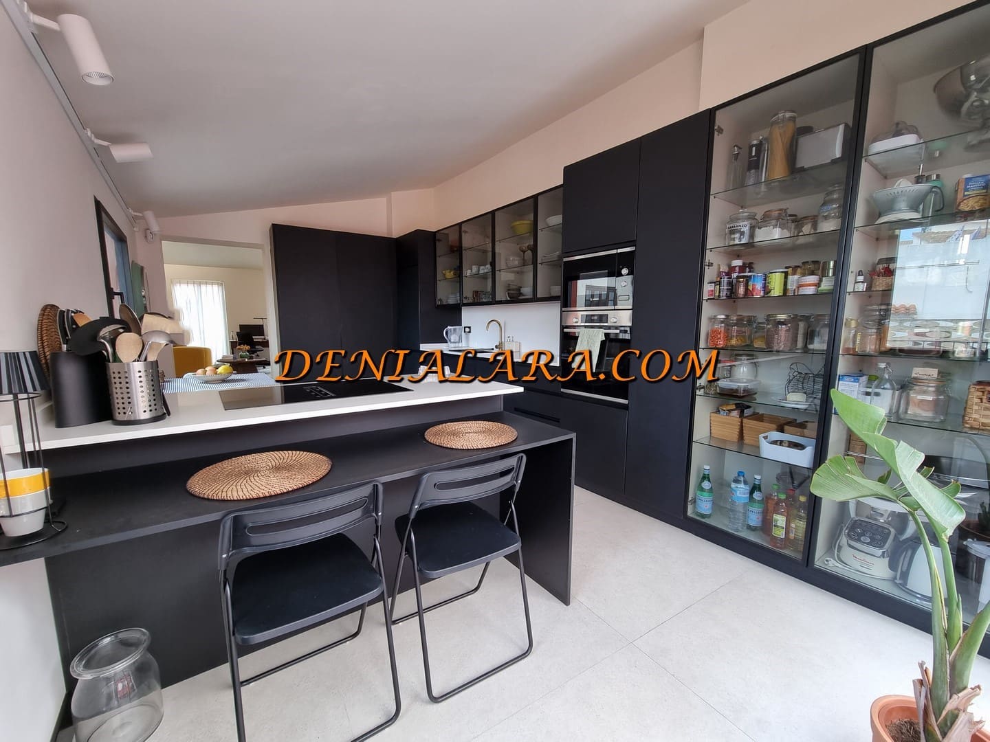 2 slaapkamer Flat te koop in Denia - € 343.000 (Ref: 8243484)