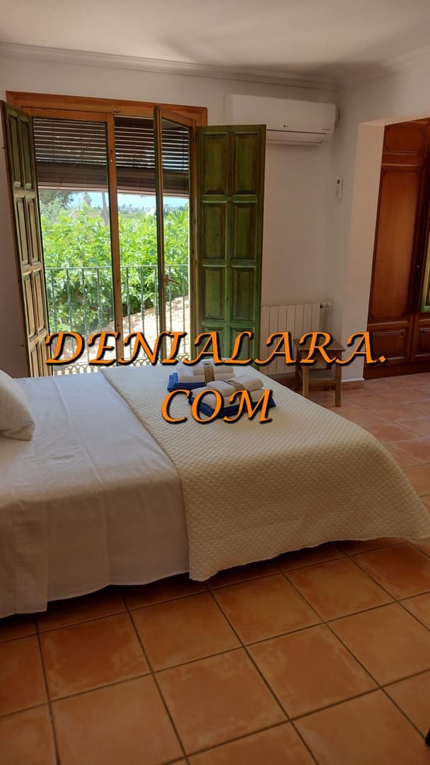 3 chambre Villa/Maison à vendre à Denia avec piscine garage - 1 045 000 € (Ref: 8497477)