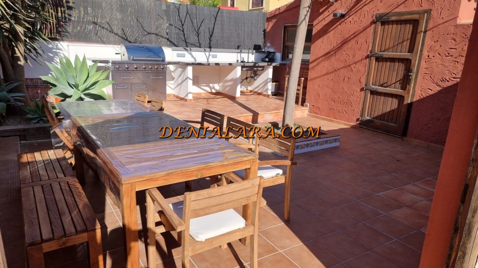 3 chambre Villa/Maison à vendre à Denia avec piscine garage - 1 045 000 € (Ref: 8497477)