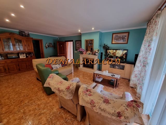 2 soverom Villa til salgs i Dénia med svømmebasseng garasje - € 775 000 (Ref: 8607795)