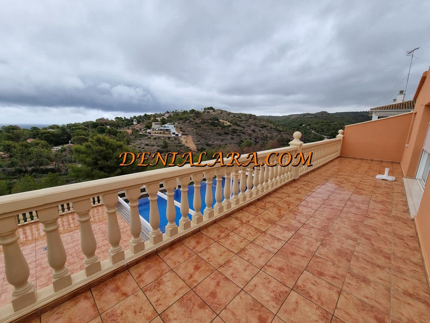 2 soveværelse Villa til salg i Denia med swimmingpool garage - € 775.000 (Ref: 8607795)
