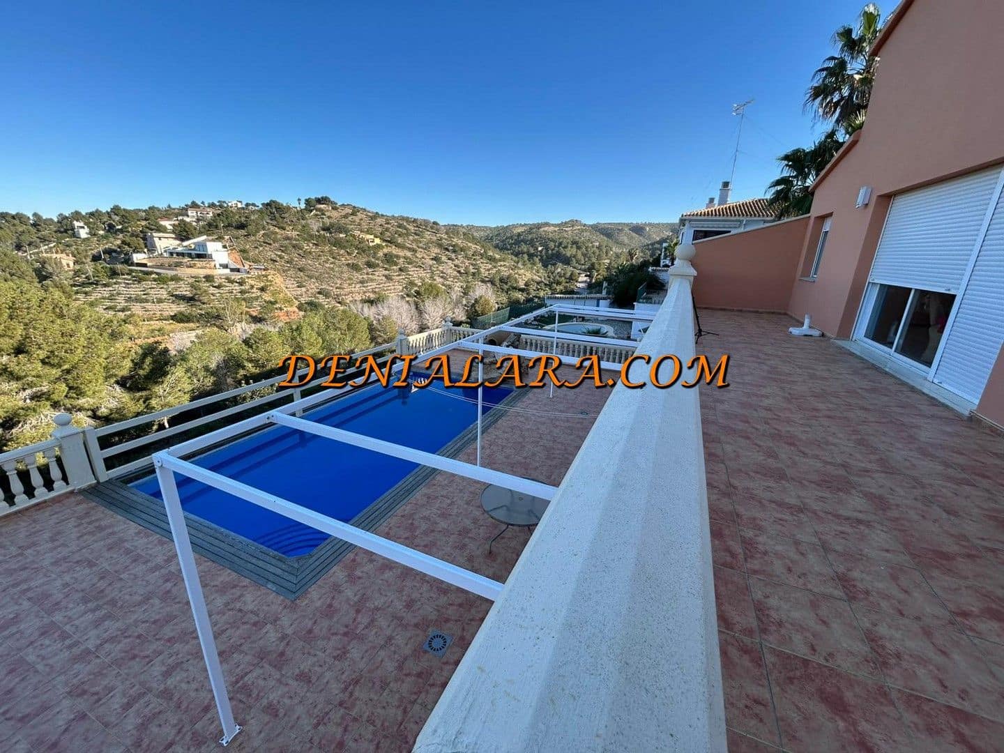 2 makuuhuone Huvila myytävänä paikassa Denia mukana uima-altaan 
autotalli - 774 999 € (Ref: 8607795)