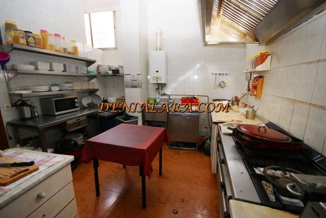 Commercial for sale in Dénia - € 152,000 (Ref: 8609598)