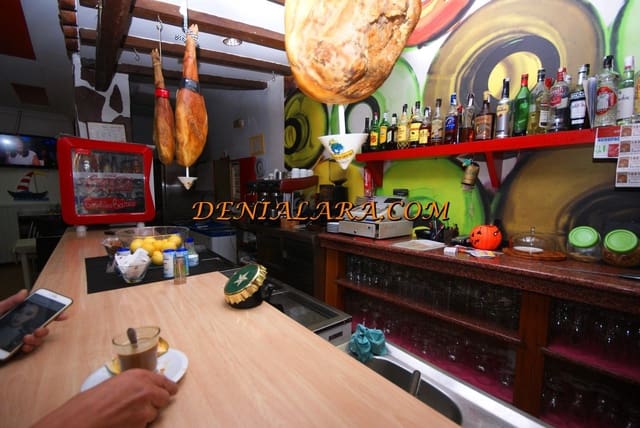 Commercial for sale in Dénia - € 152,000 (Ref: 8609598)