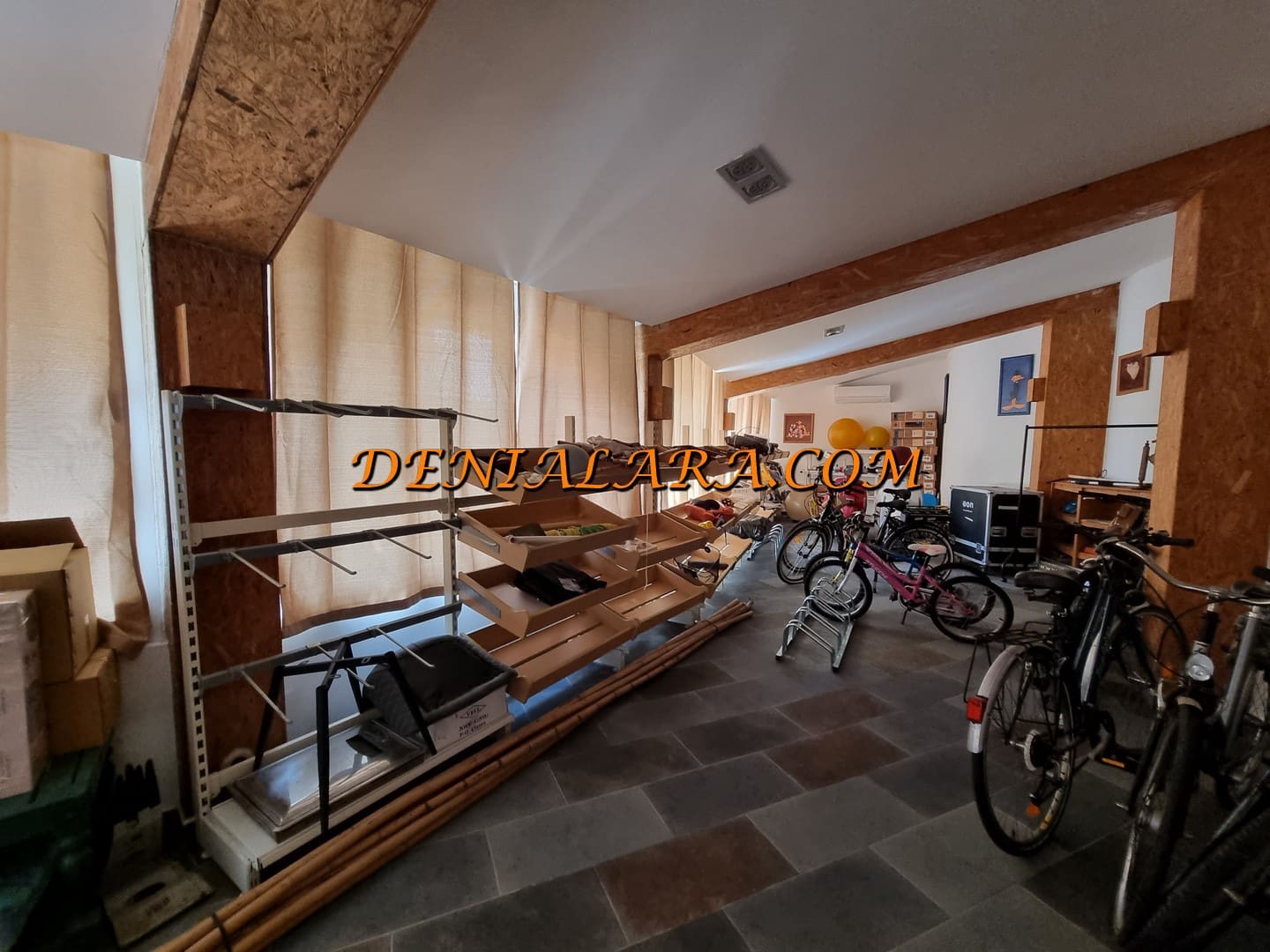 Restaurant/Bar til salg i Denia med garage - € 950.000 (Ref: 8617627)