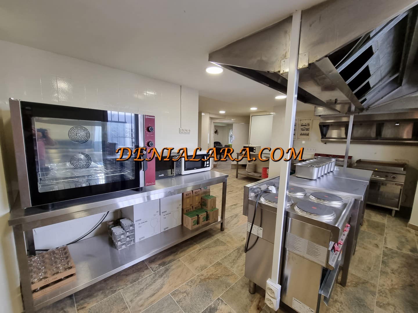 Restaurant/Bar til salg i Denia med garage - € 950.000 (Ref: 8617627)