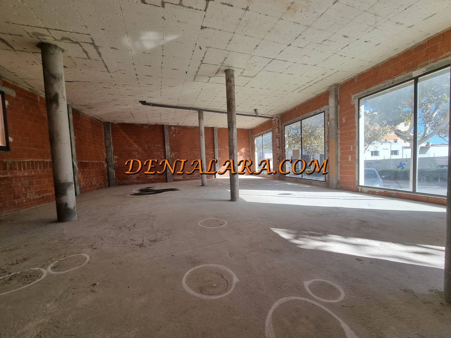 Local Commercial à louer à Pedreguer - 800 € (Ref: 8617629)