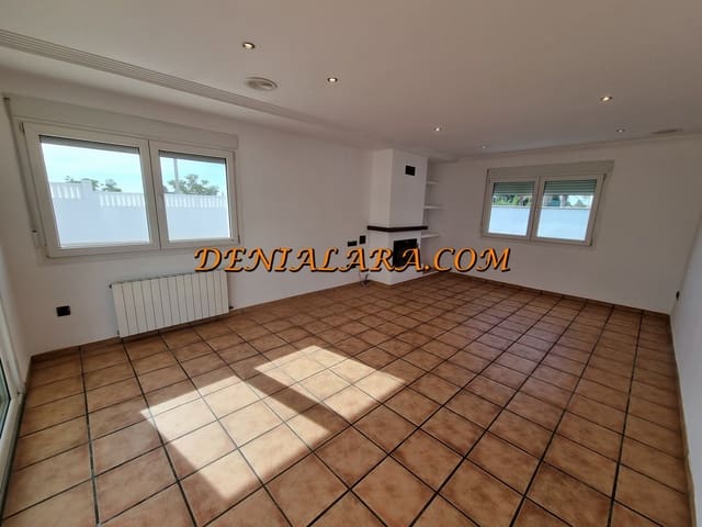 4 quarto Moradia para venda em Dénia com piscina - 558 000 € (Ref: 8617632)