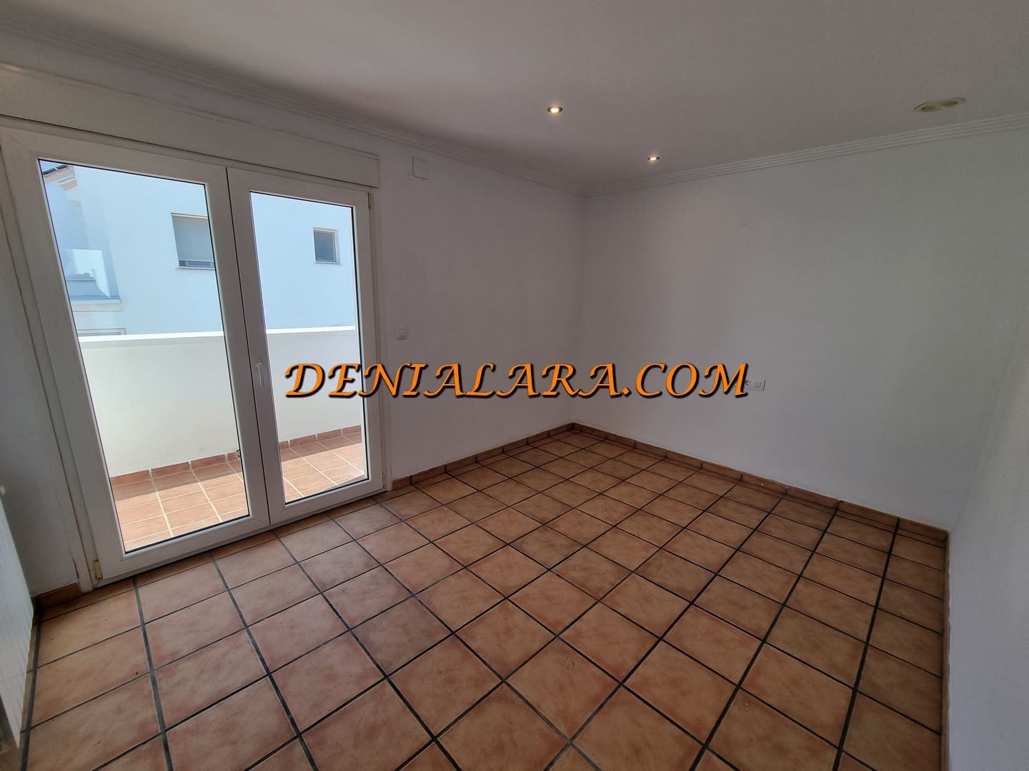 4 quarto Moradia para venda em Denia com piscina - 558 000 € (Ref: 8617632)
