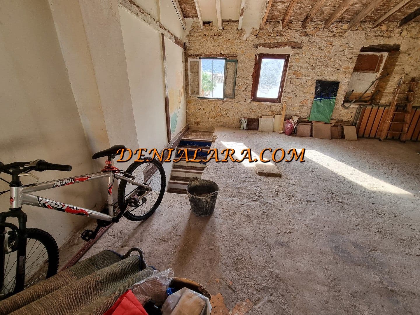 5 sypialnia Dom na sprzedaż w Denia - 308 000 € (Ref: 8617634)