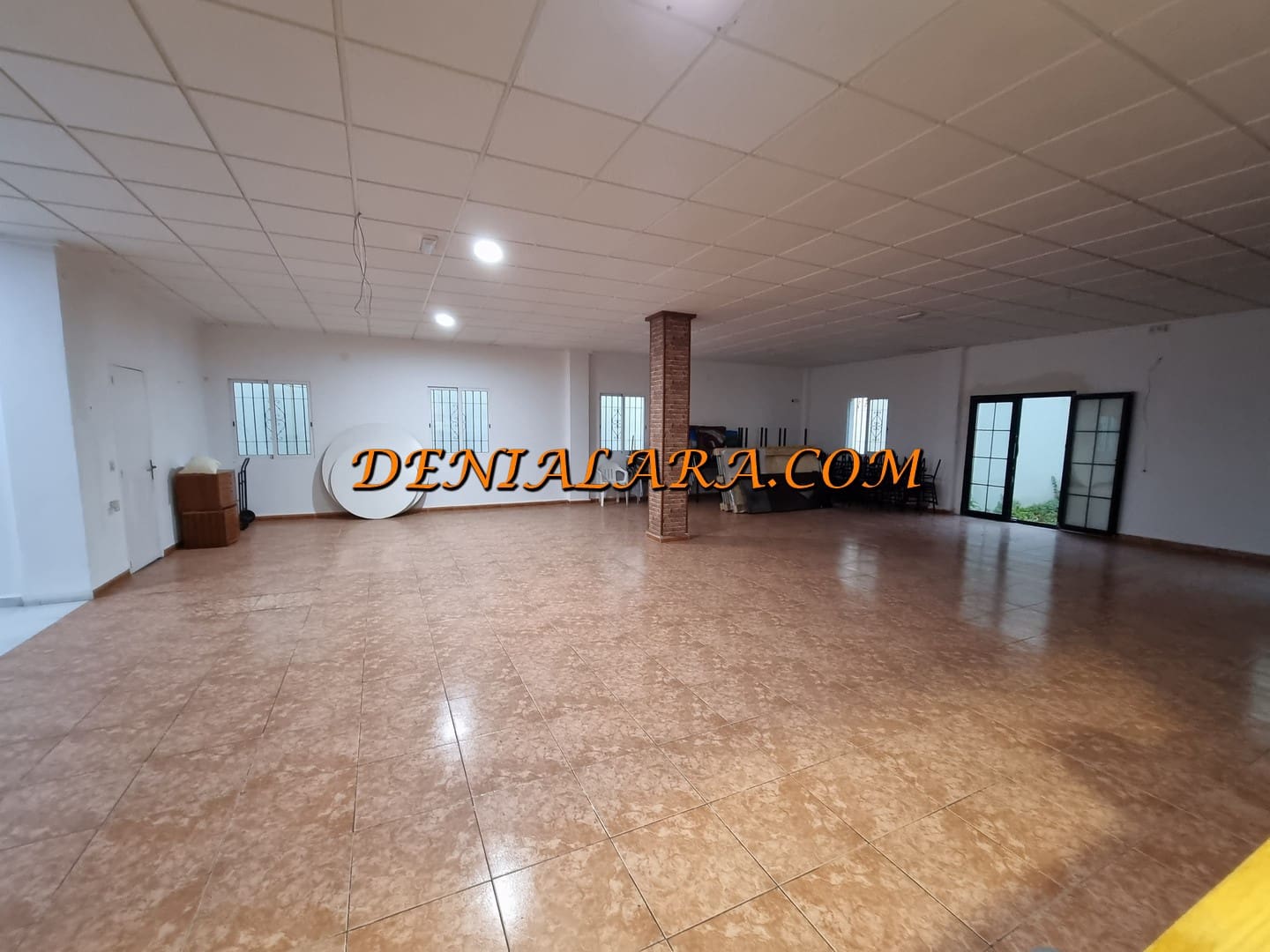 Hotel te koop in Ondara - € 1.500.000 (Ref: 8617636)