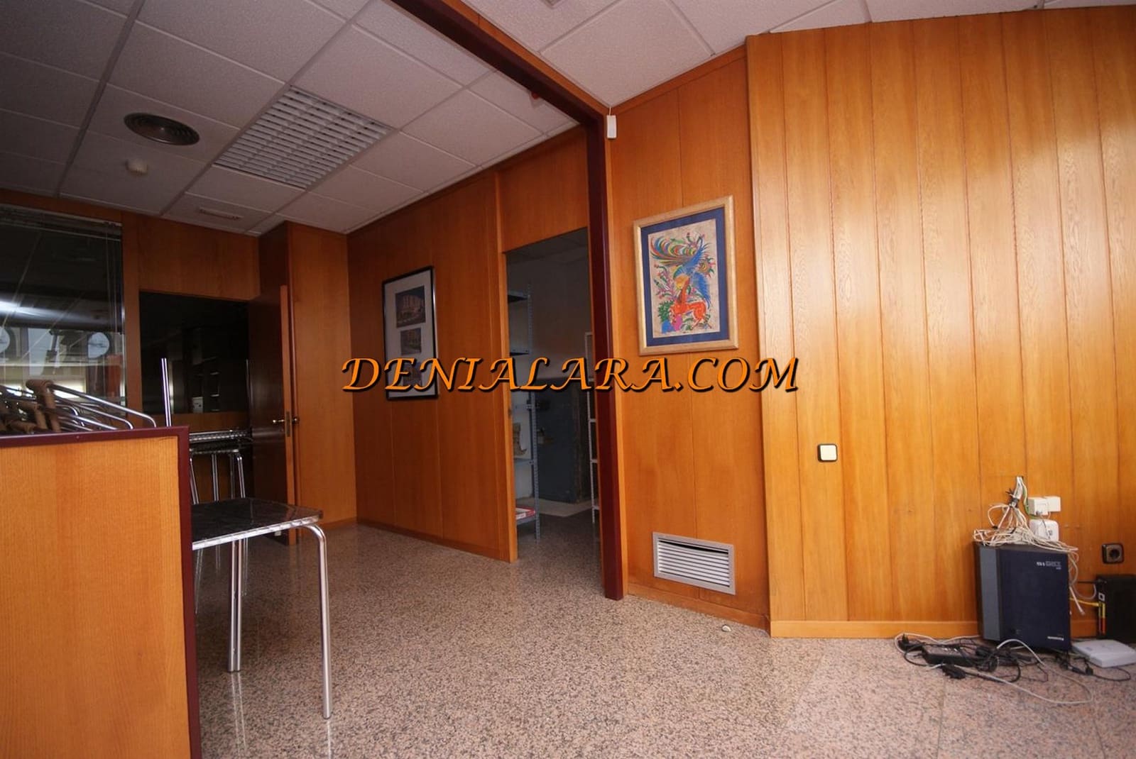 Kommersiell till salu i Denia - 445 000 € (Ref: 8623114)