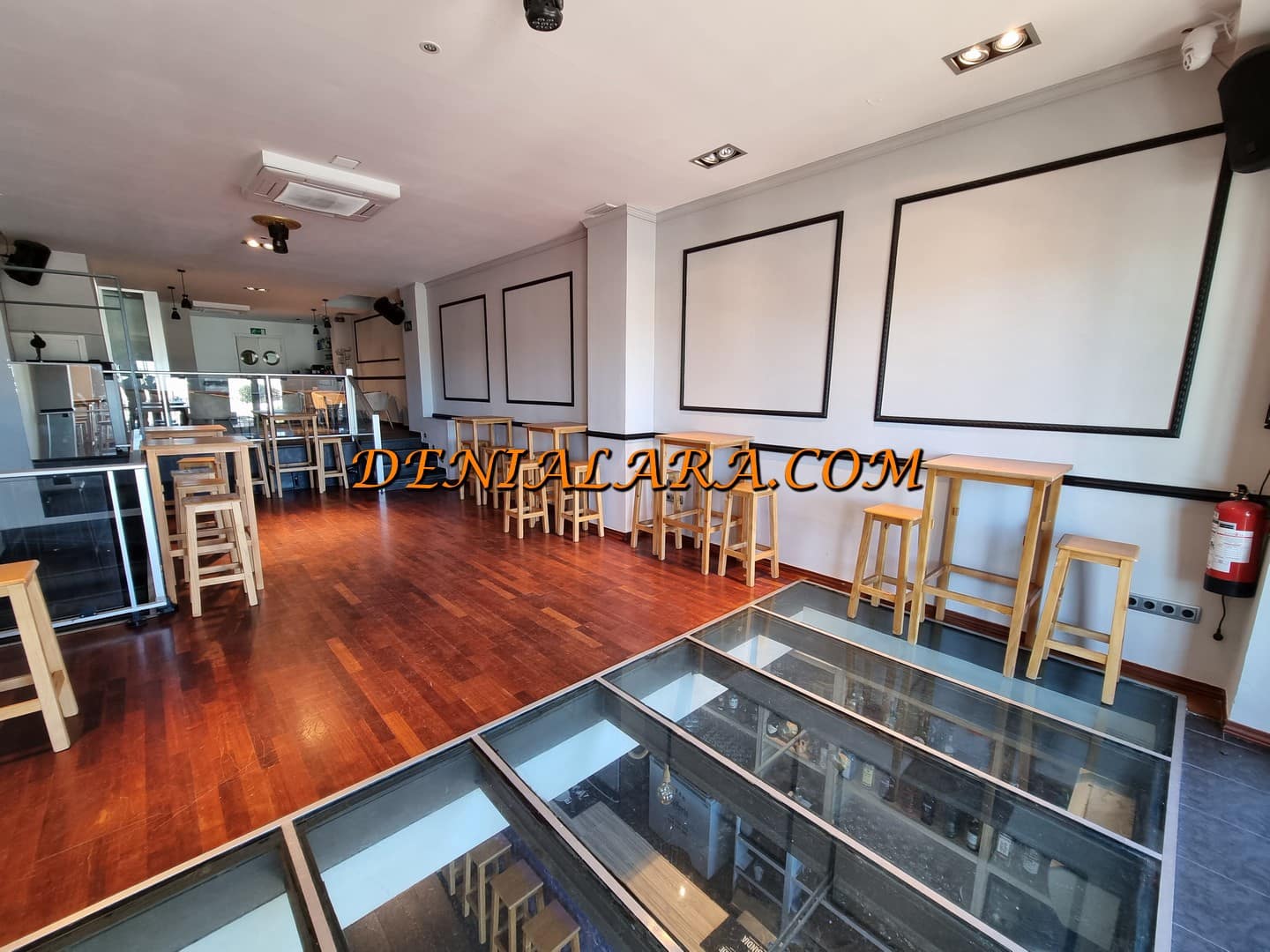 Restaurant/Bar til leje i Denia - € 3.000 (Ref: 8762729)