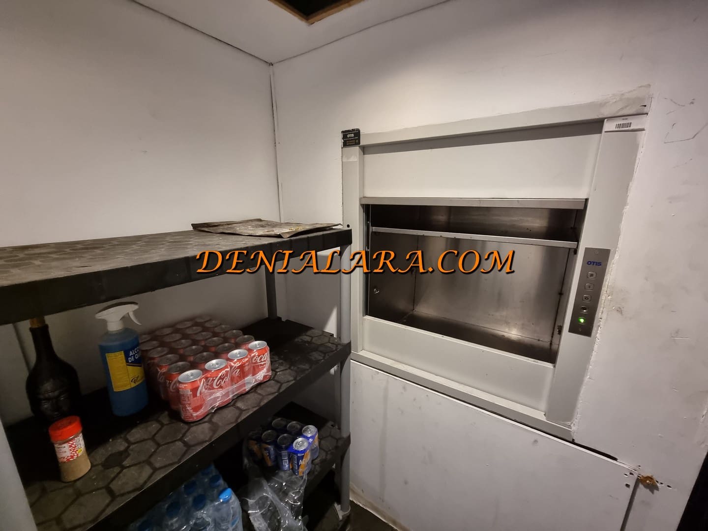 Restaurant/Bar til leje i Denia - € 3.000 (Ref: 8762729)