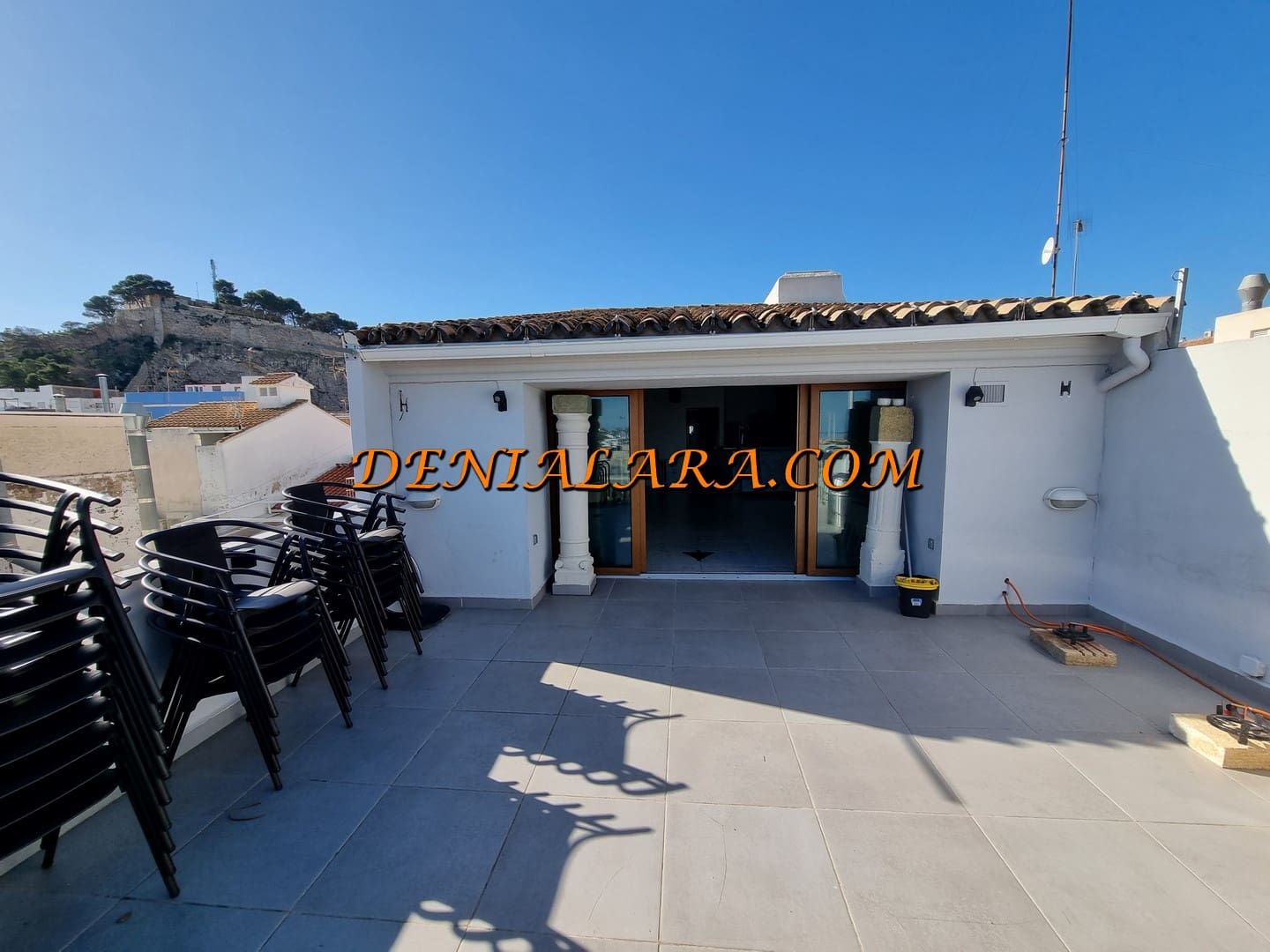 Restaurant/Bar til leje i Denia - € 3.000 (Ref: 8762729)