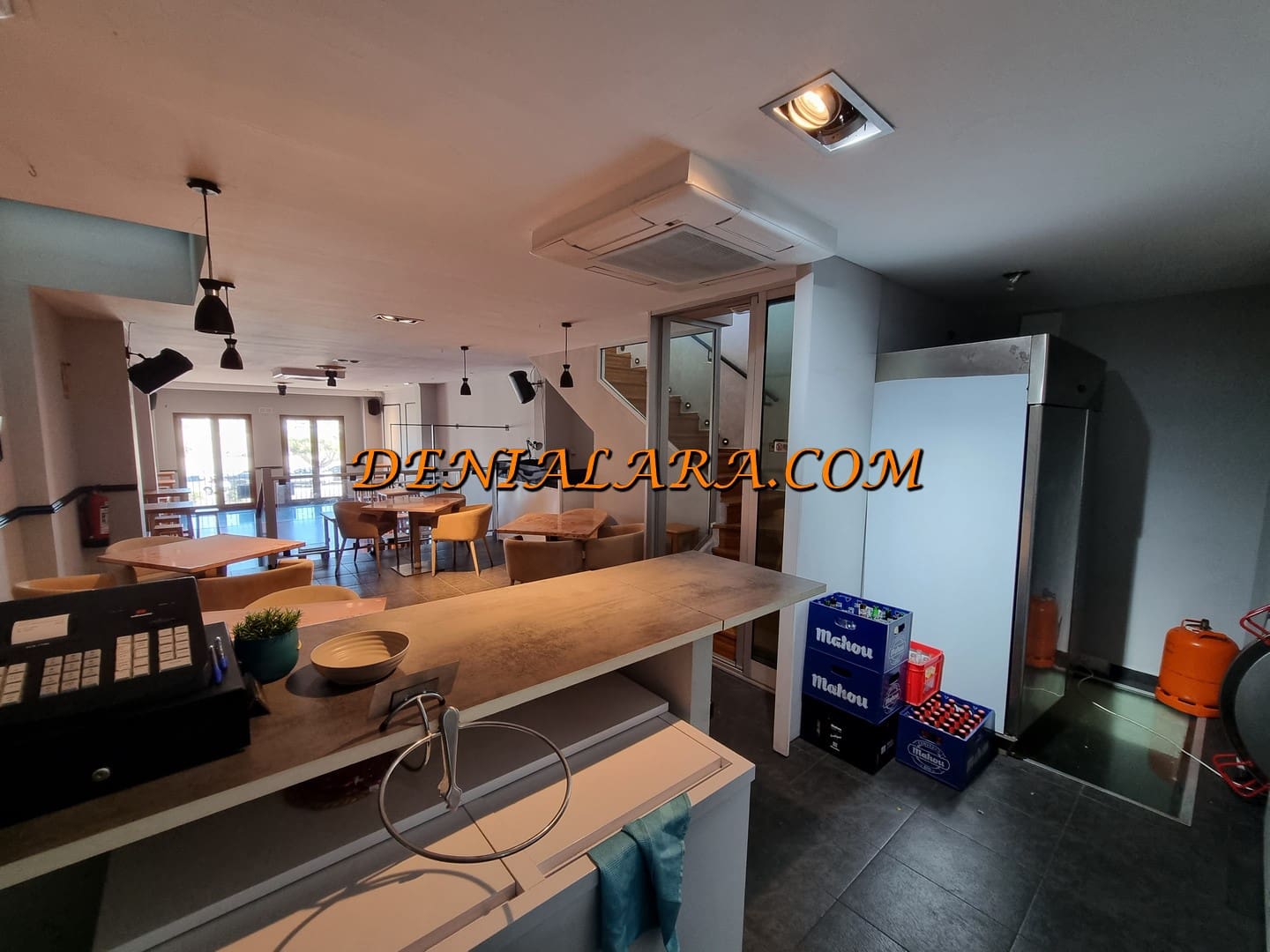 Restaurant/Bar til leje i Denia - € 3.000 (Ref: 8762729)