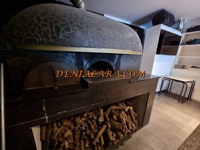 Ravintola/baari vuokrattavana paikassa Dénia - 3 000 € (Ref: 8762729)