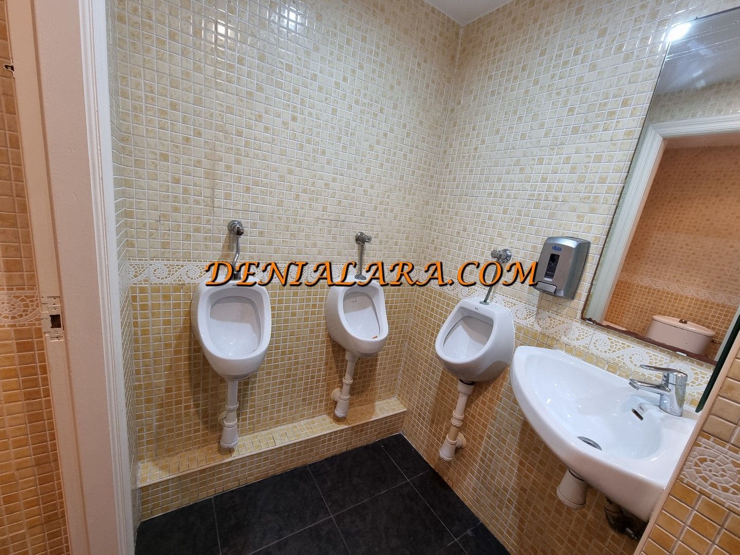 Restaurant/Bar til leje i Denia - € 3.000 (Ref: 8762729)