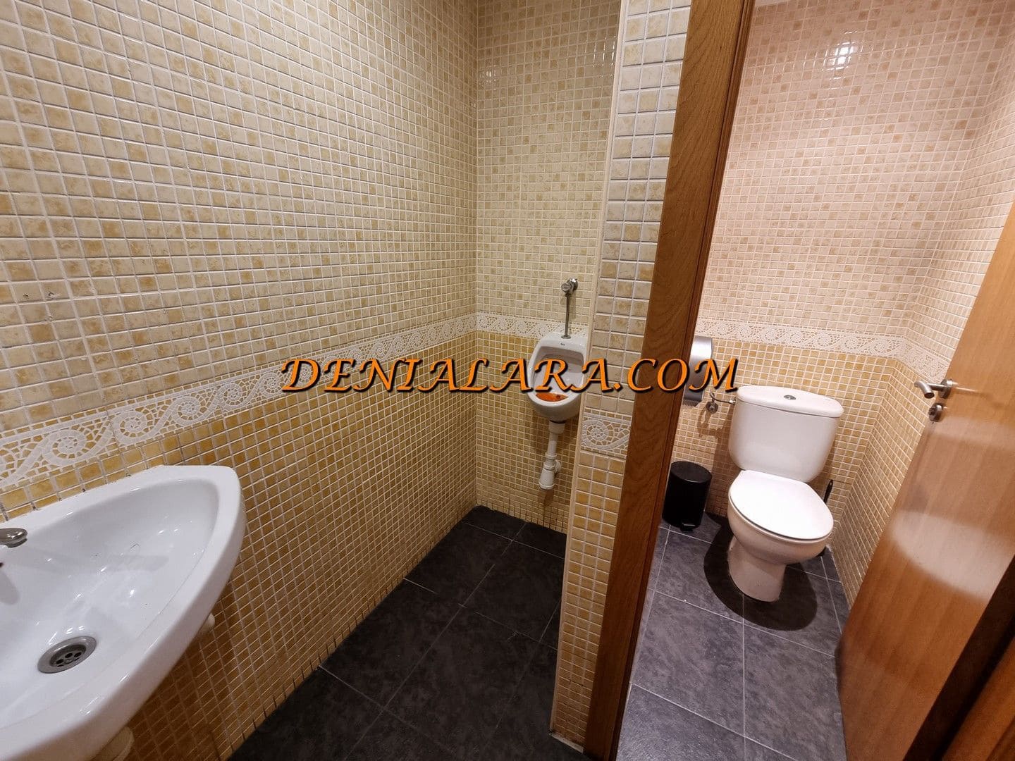 Restaurant/Bar til leje i Denia - € 3.000 (Ref: 8762729)