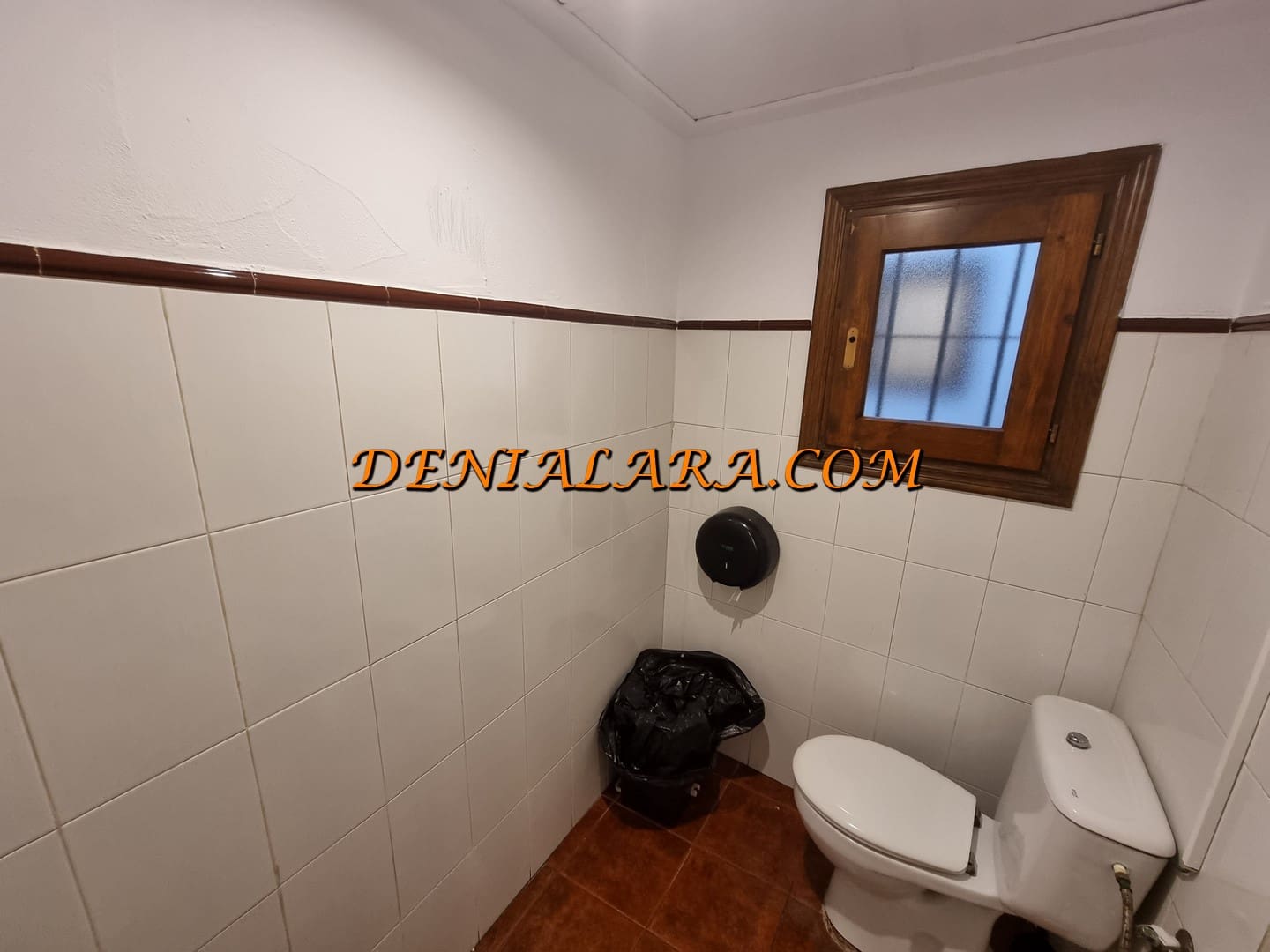 Restaurant/Bar til leje i Denia - € 3.000 (Ref: 8774640)